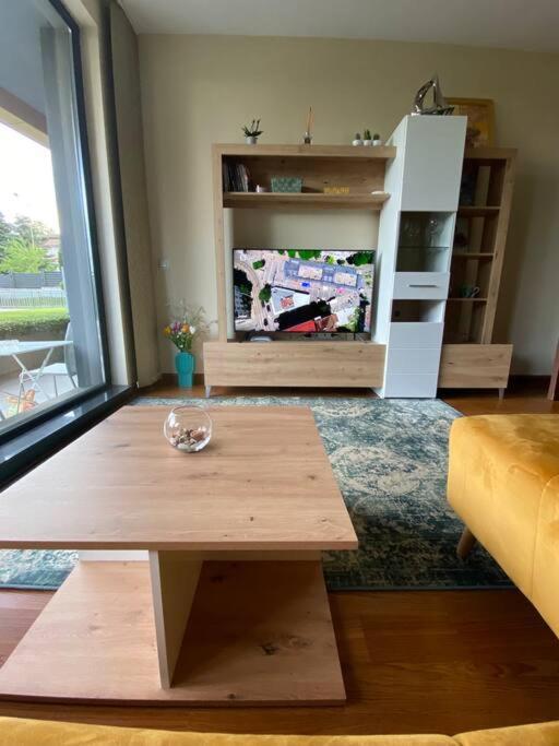 Lovely And Quiet Flat Wmn15 With Terrace/Pool Varna Eksteriør bilde